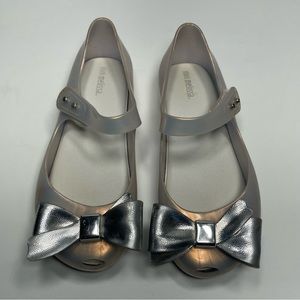 Mini Melissa Silver Bow Kids Shoes